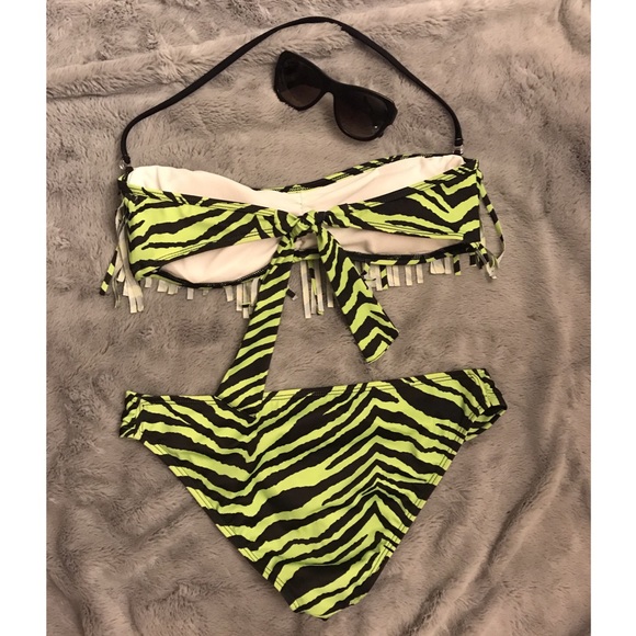 NWOT Guess animal print fringe bikini - Picture 5 of 5